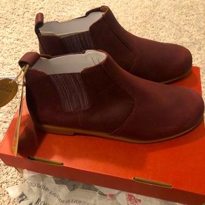 Kodiak Canada’s boot size 8.5